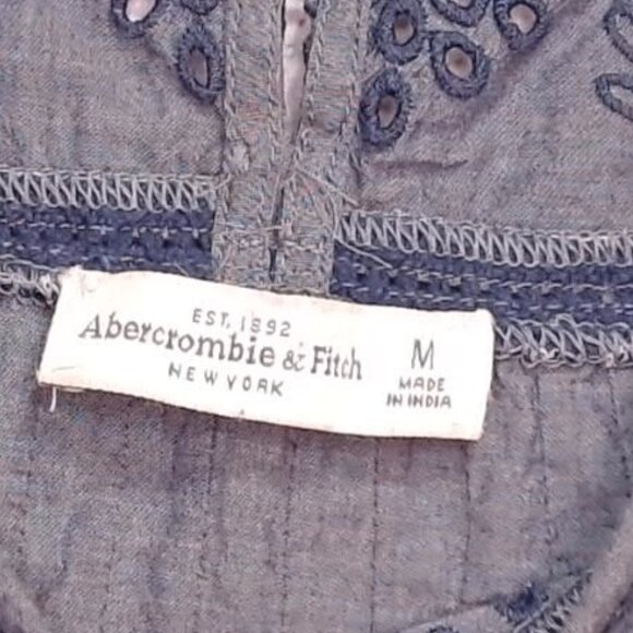 A&F Blue Top - Picture 4 of 6